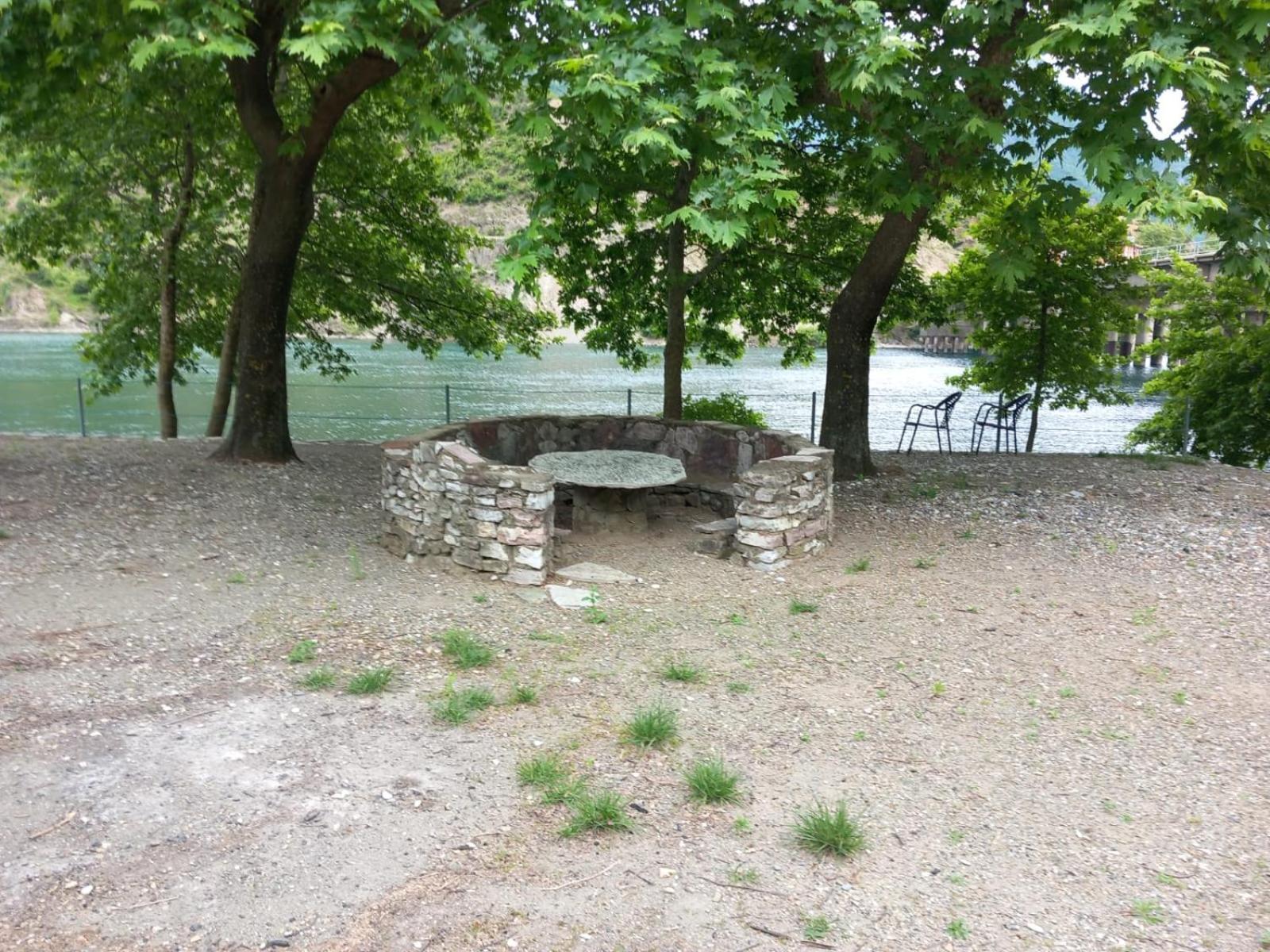 Natura Komani Gjestgiverier *